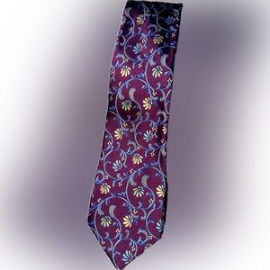Paul Fredrick floral silk tie.
